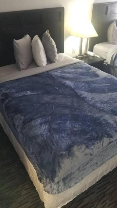 Hotel 2 Queen Beds Hotel Room 222 Wi-Fi Hot Tub Booking Stillwater Εξωτερικό φωτογραφία